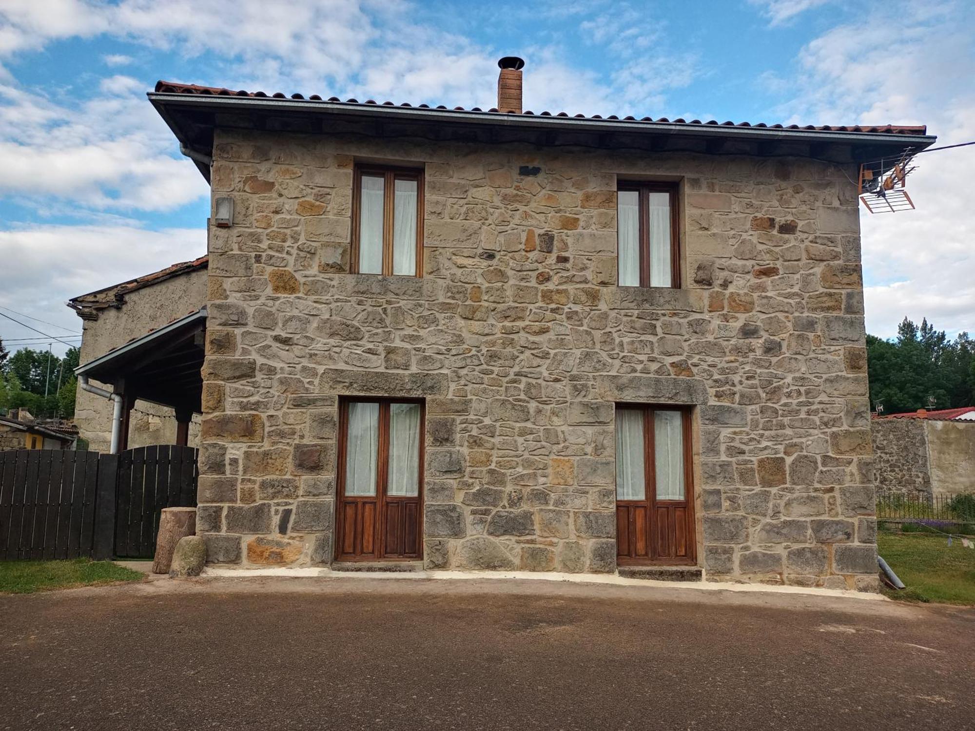 Las Rozas de Valdearroyo La Casuca De Antoniootiヴィラ エクステリア 写真