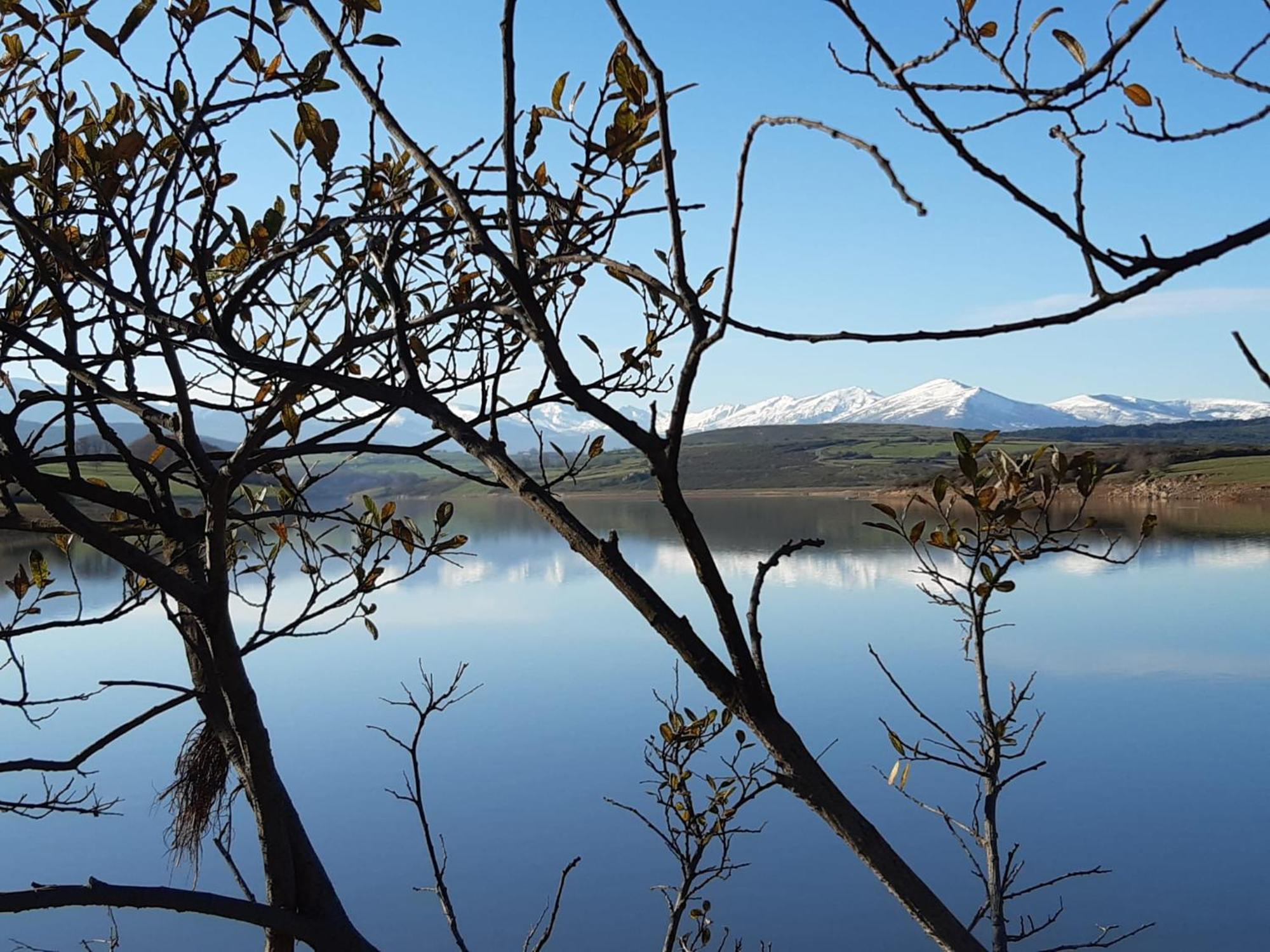 Las Rozas de Valdearroyo La Casuca De Antoniootiヴィラ エクステリア 写真